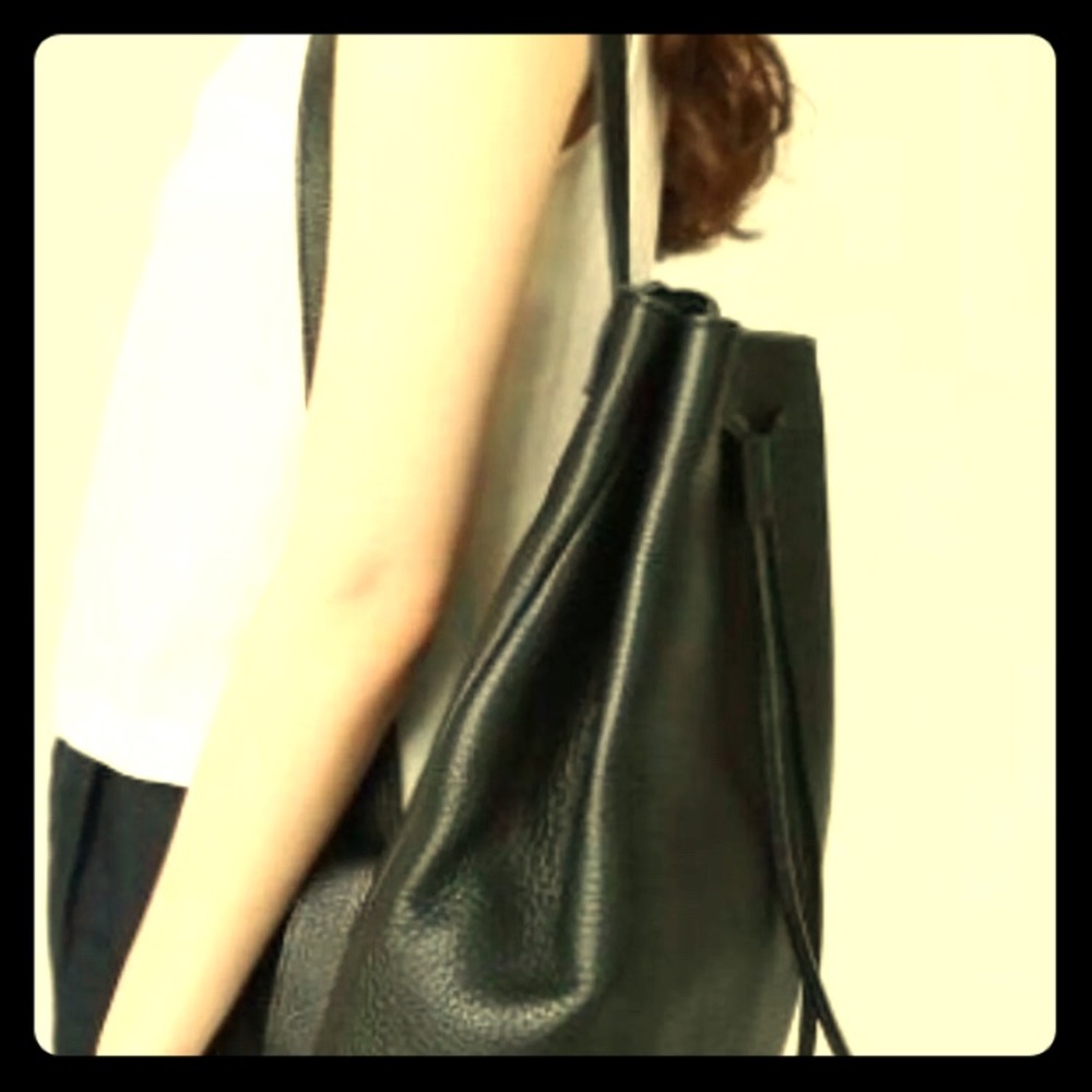 W concept Bucket bag
